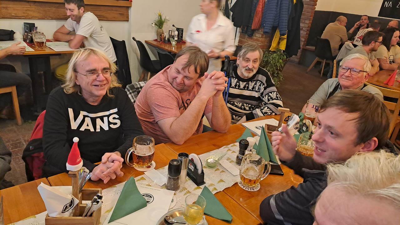 Vánoční setkání Radioklubu OK1KKL